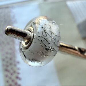 Trollbeads White & Silver Crackle Glass Bead – Sterling LAA Core – Early Style